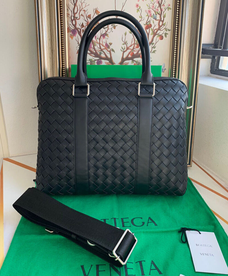 Bottega Veneta Slim Classic Intrecciato Briefcase 690702